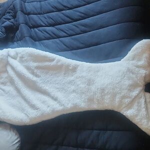 Nicole Miller home Kids glitter mermaid blanket tail top opening with fins